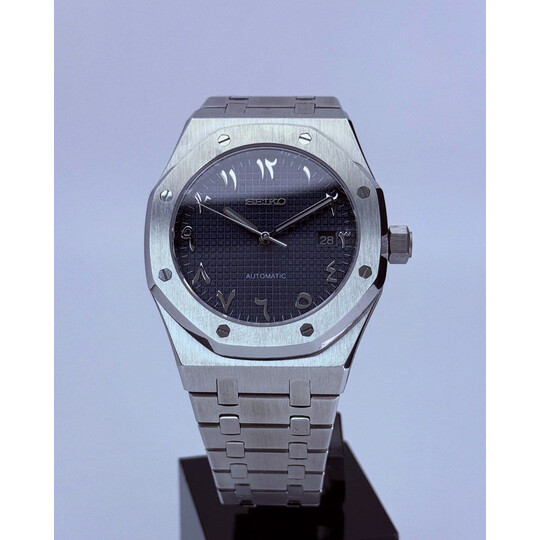 Custom Seiko Mod • Dark Blue Arabic • 42mm